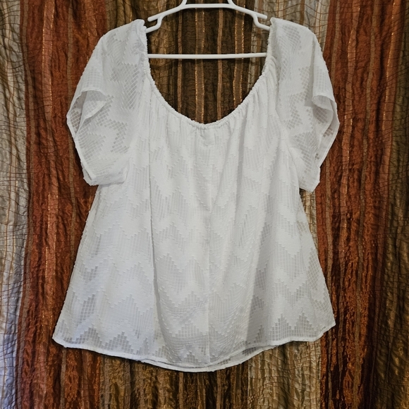 Lane Bryant White Flowy Boho Textured Lined Blouse Plus Size 18 - Picture 2 of 5